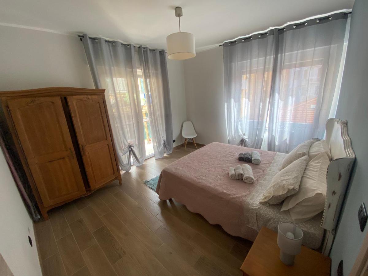 Appartement A Due Passi Dal Mare à Vintimille Extérieur photo